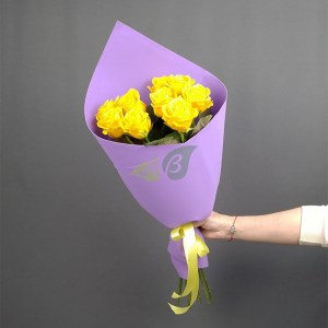 Оформленный букет из жёлтых роз